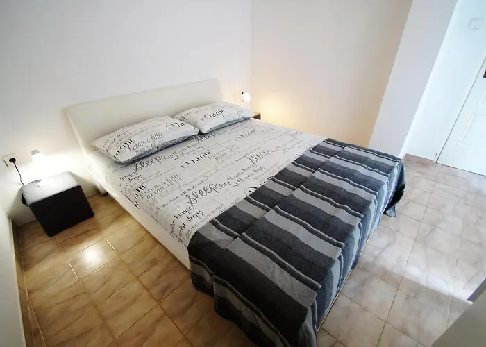 Apartments Petrovic